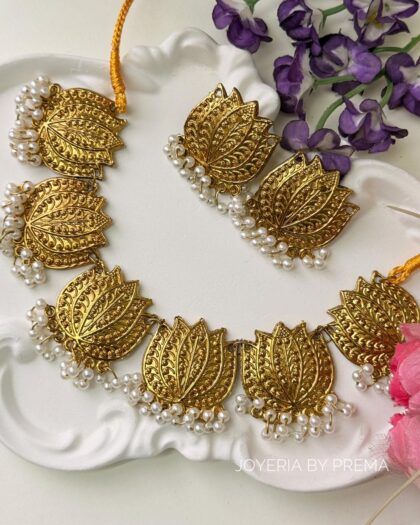 Antique_Poddo_Choker_Necklace
