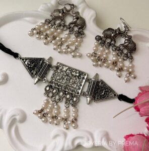 Ethnic_Oxidise_Choker_With_Pearl