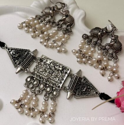 Ethnic_Oxidise_Choker_With_Pearl
